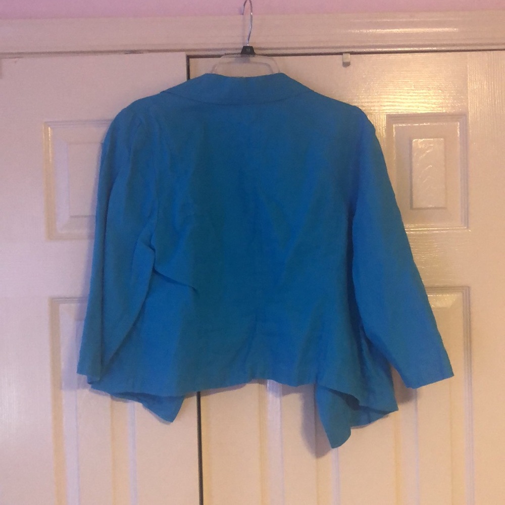 Chico’s linen jacket.  Size 2.